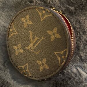 HOLIDAY PRICE CUT! Louis Vuitton Monogram Round Coin Pouch